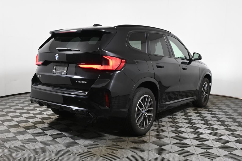 Used 2024 Black BMW xDrive28i image 11