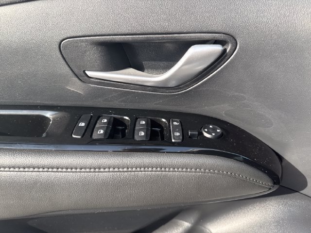 Used 2022  Hyundai SEL Convenience image 11