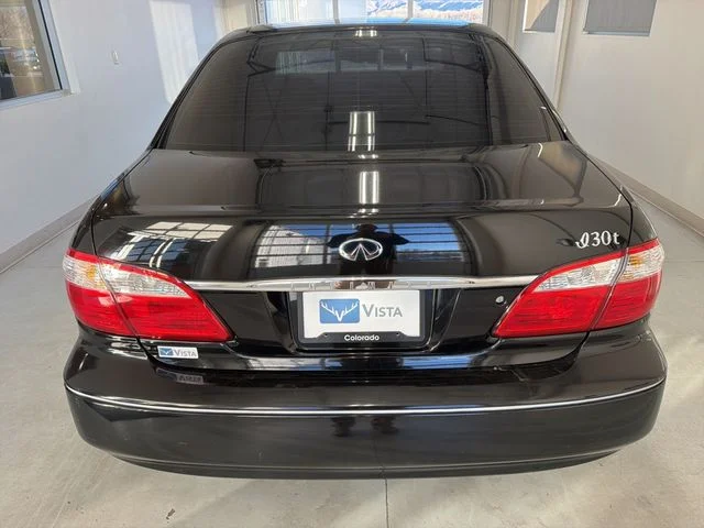 Used 2000 Black Obsidian INFINITI  image 5