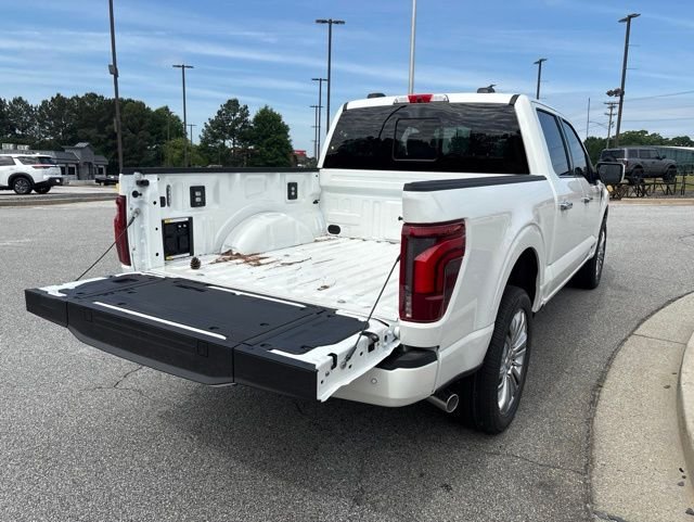 New 2026 Star White Metallic Tri-Coat Ford Platinum image 9