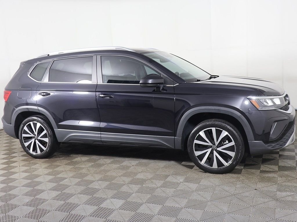 Used 2023 Black Volkswagen 1.5T SE image 18