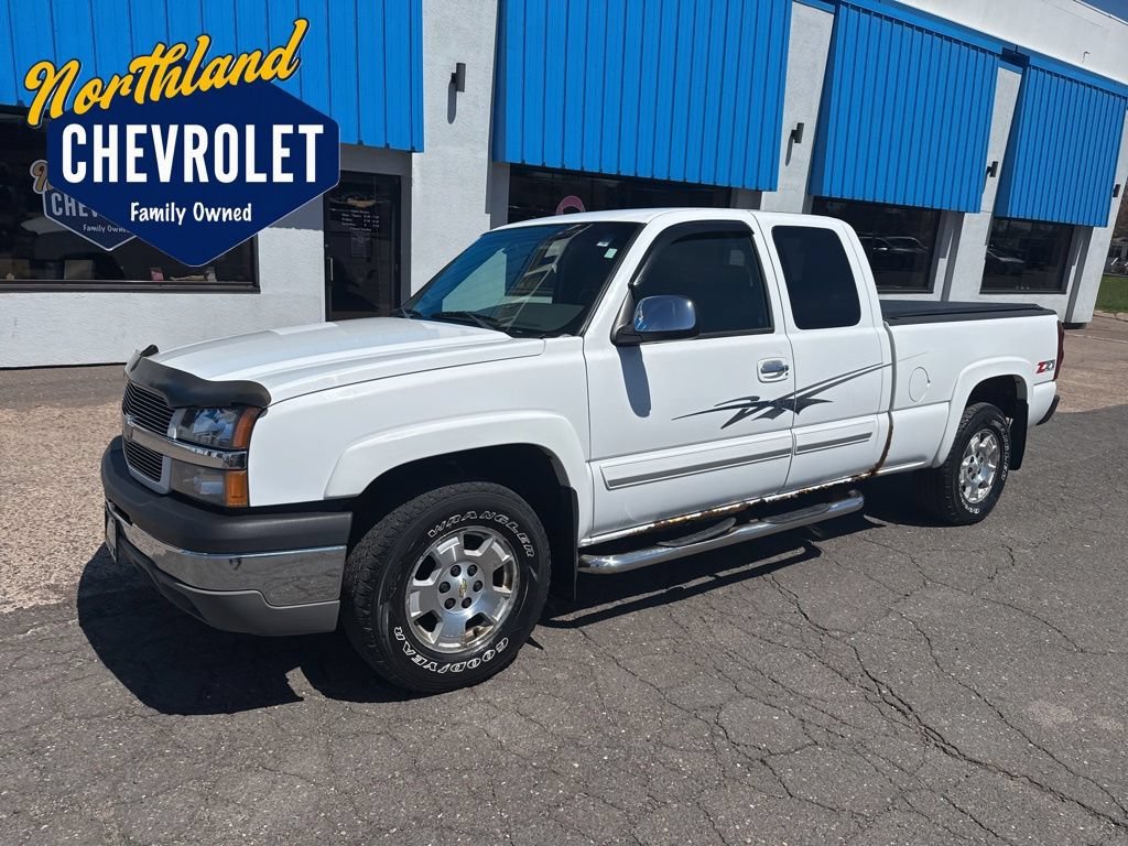 2003 Chevrolet Silverado 1500 LS 4X4 Extended Cab SWB's photo