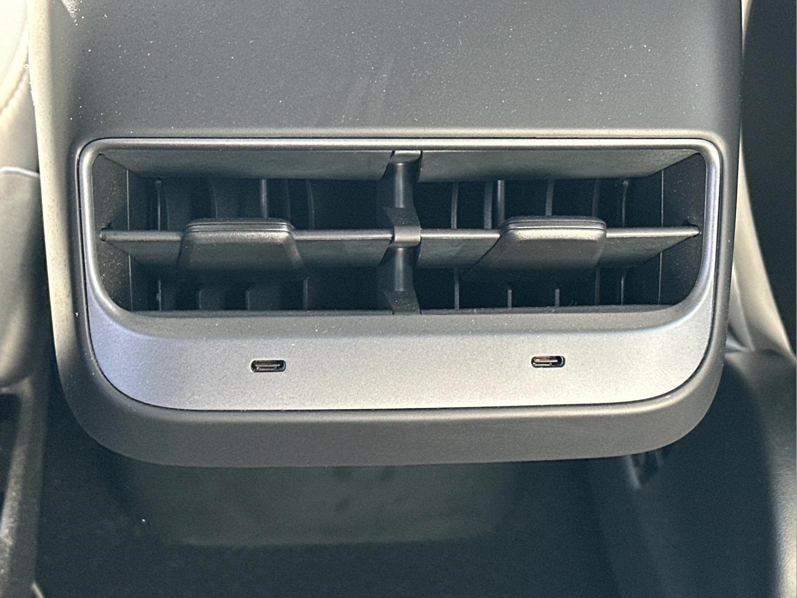 2022 Tesla Model 3 Long Range - Photo 15