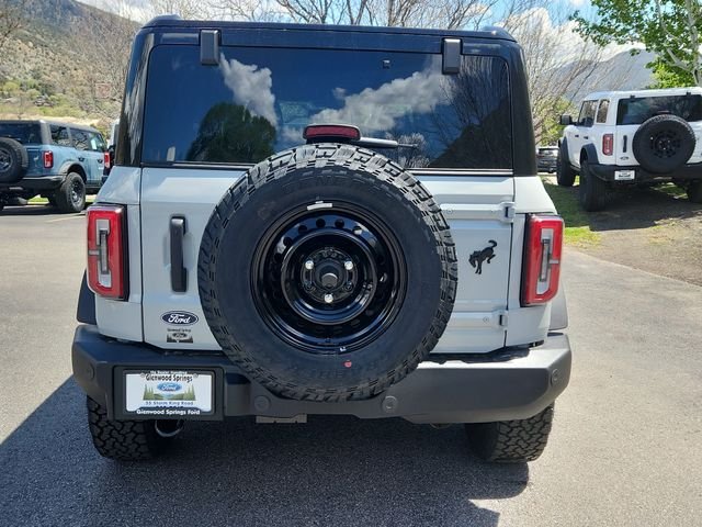 New 2026 Avalanche Gray Ford Outer Banks® image 4
