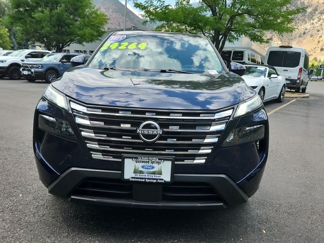 Used 2025 Deep Ocean Blue Nissan SV image 6