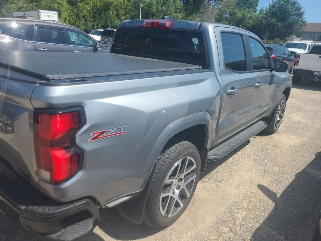 Used 2023 Gray Chevrolet Z71 image 5