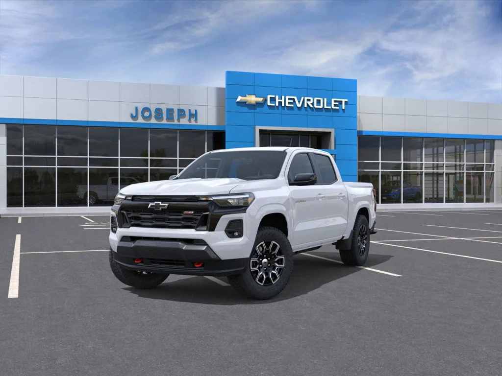 New 2026 Summit White Chevrolet Z71 image 9