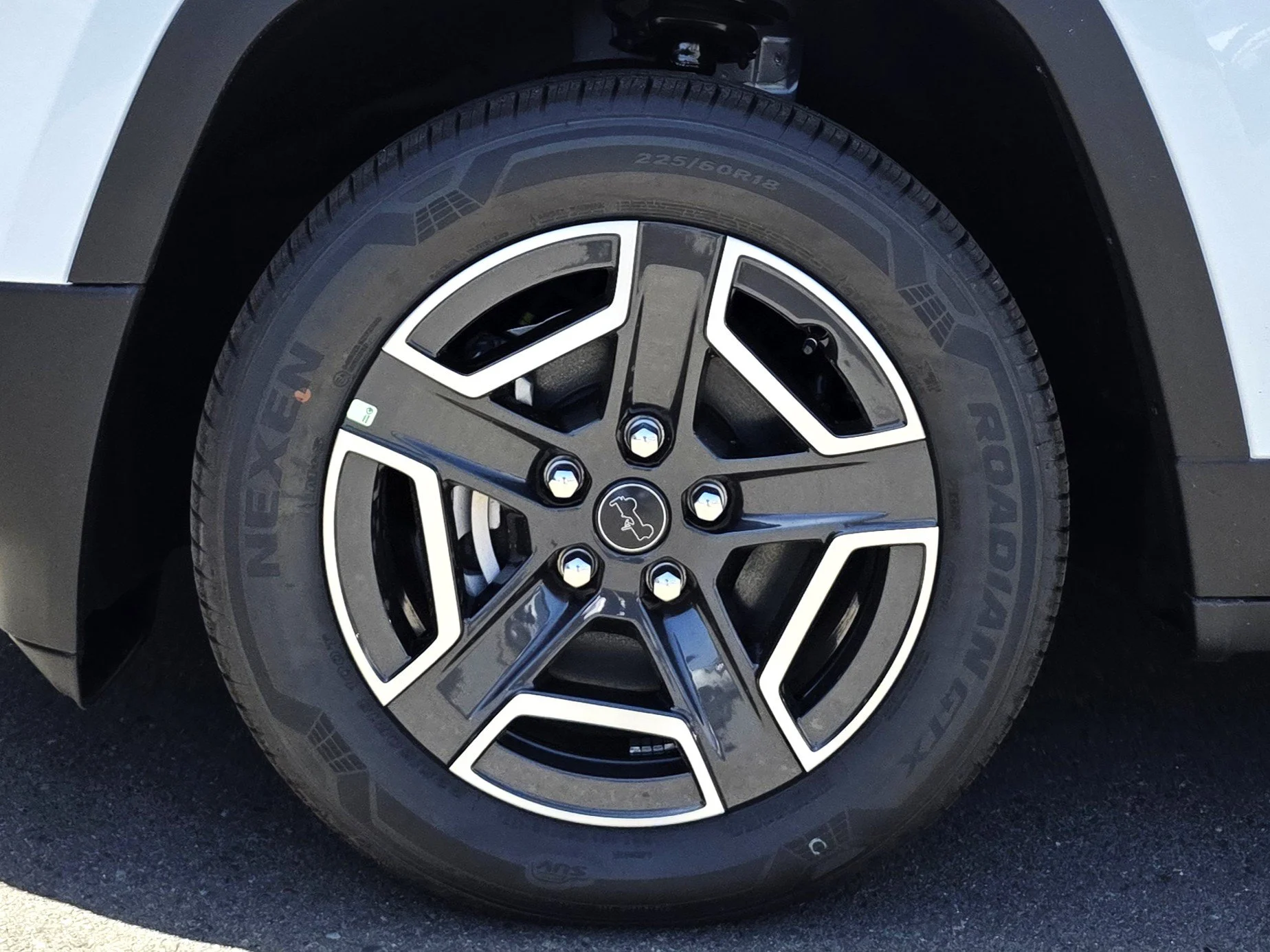 New 2026 Bright White Clearcoat Jeep Laredo image 9