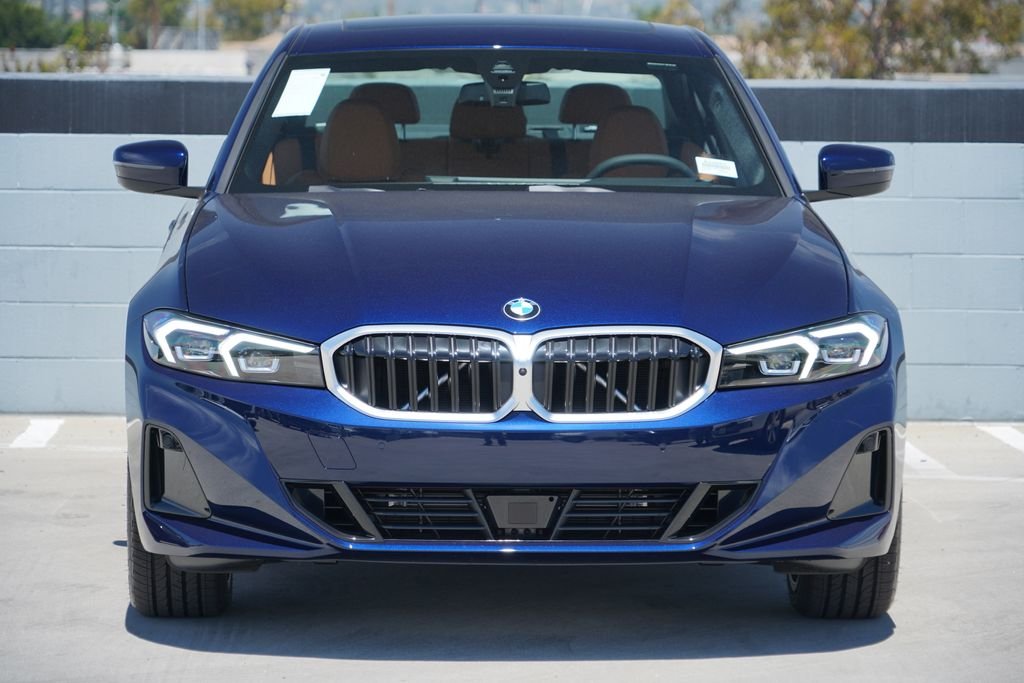 New 2026 Tanzanite Blue II Metallic BMW 330i xDrive image 2