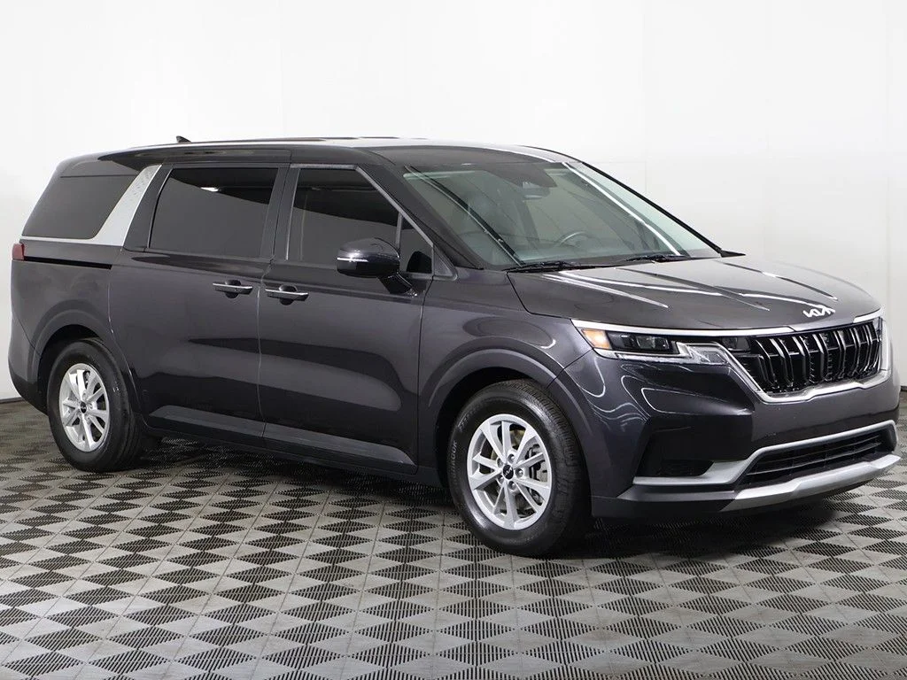 Used 2024 Gray Kia LX Seat Package image 2
