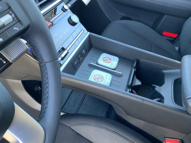 New 2026 Phantom Black Hyundai SE image 8