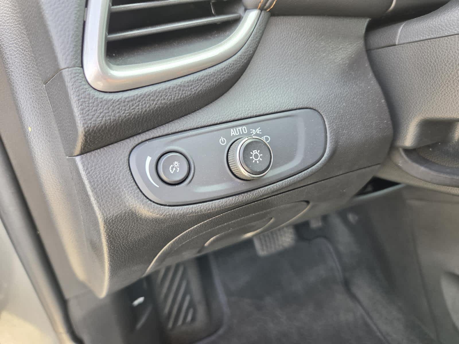 Used 2019 Satin Steel Metallic Chevrolet LT image 17