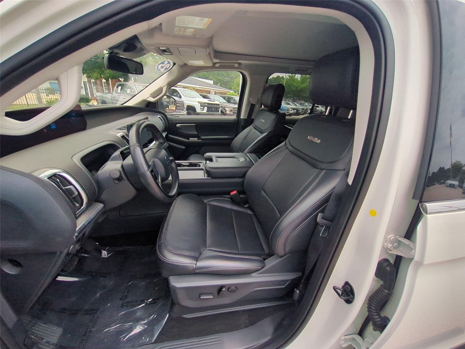 Used 2025 Star White Metallic Tri-Coat Ford Platinum image 18