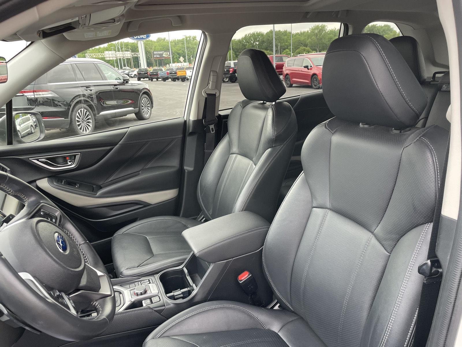 Used 2024 Crystal White Pearl Subaru Limited image 11