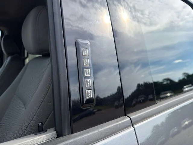 Used 2021 Gray Ford XLT image 10