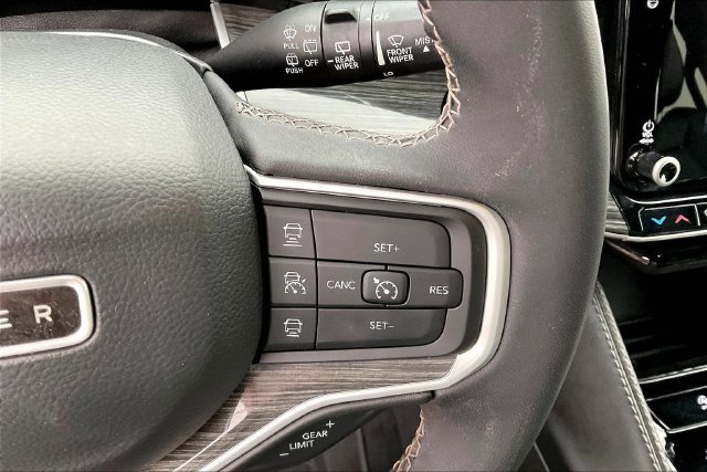 Used 2022 Red Jeep Series III image 17