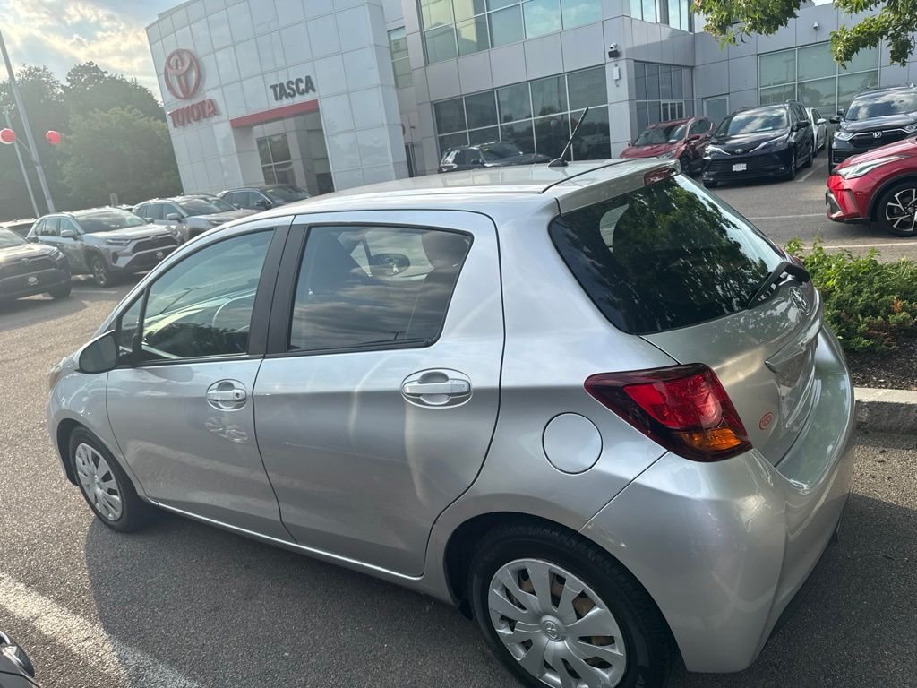 Used 2017 Silver Toyota L image 4