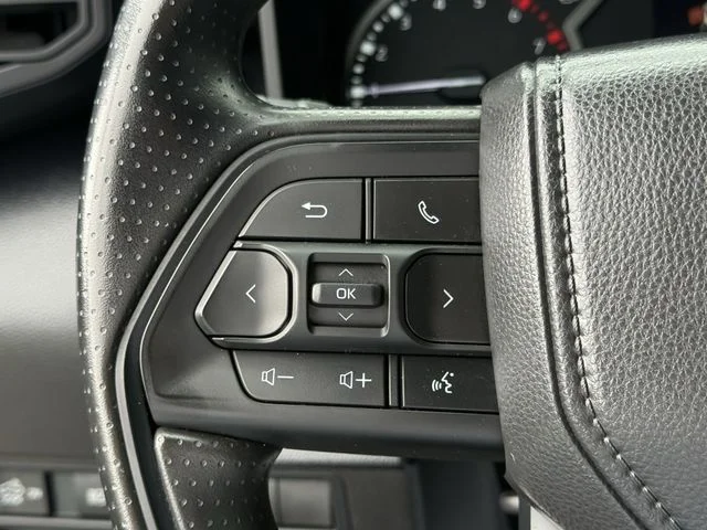 Used 2025 White Toyota SR5 image 10