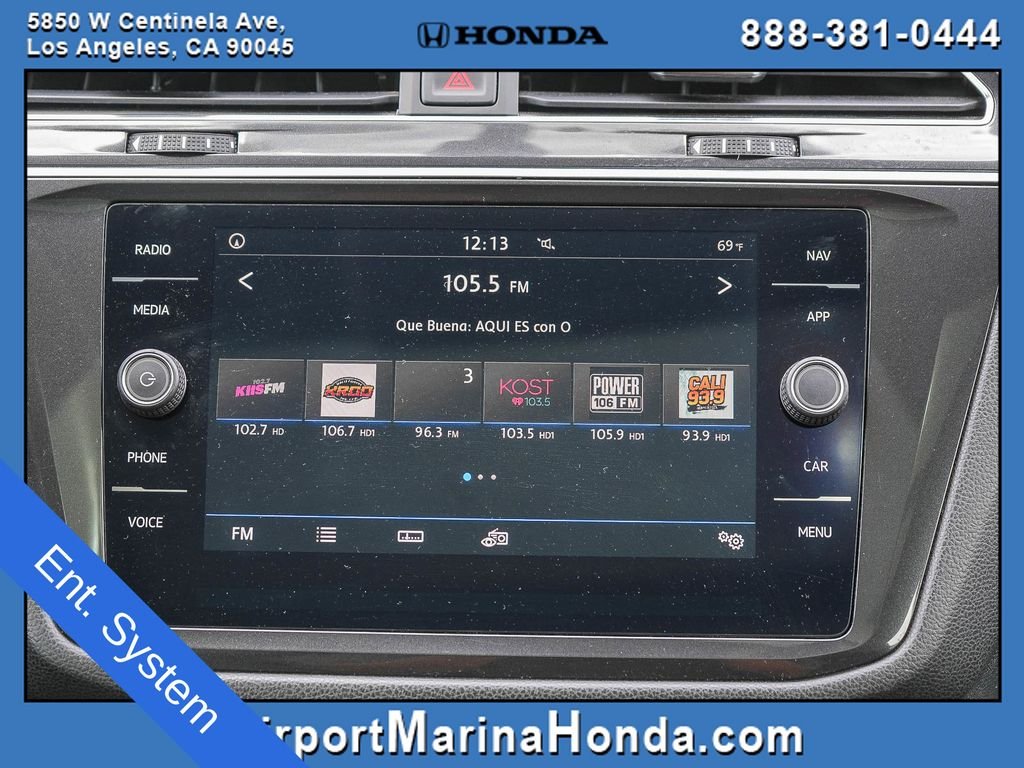 Used 2018 Pearl Metallic Volkswagen 2.0T SEL image 8