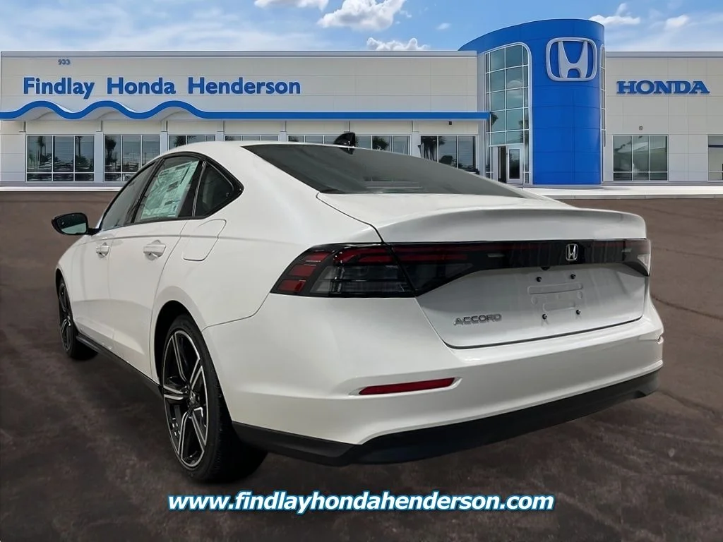 New 2026 Platinum White Pearl Honda SE image 3