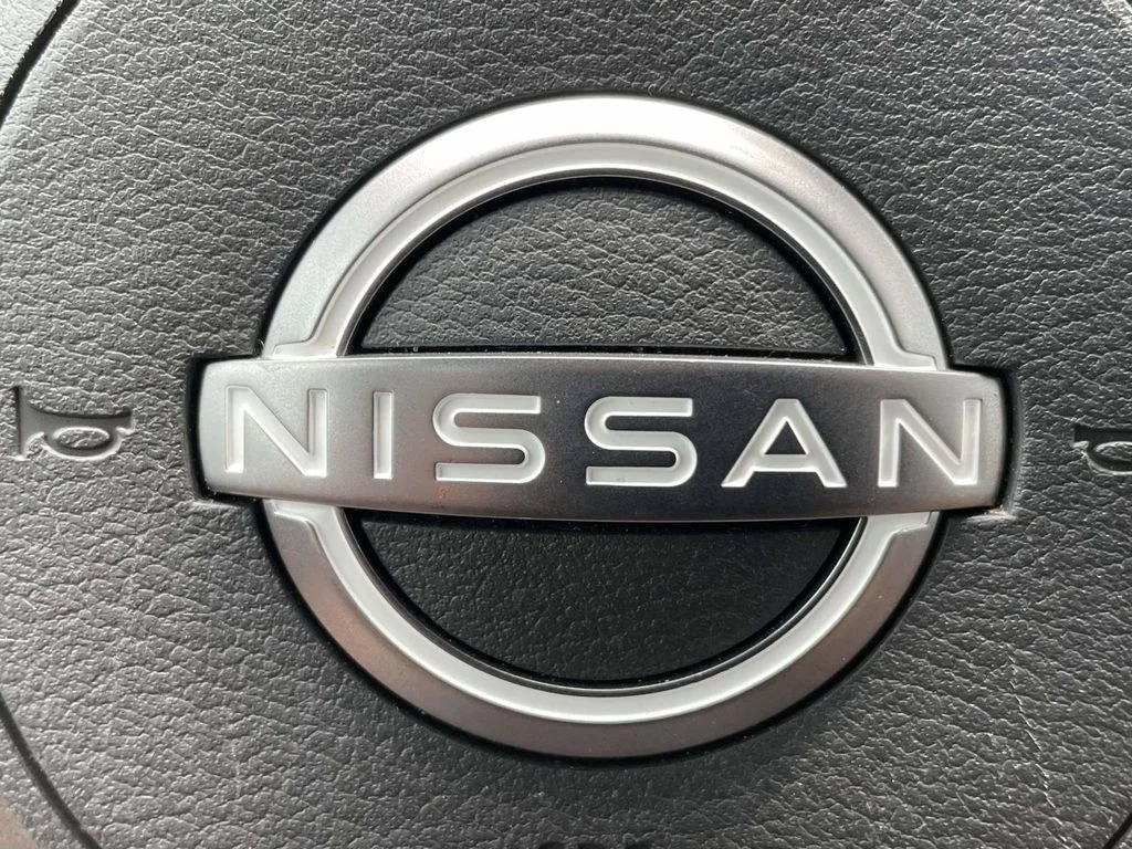 Certified Used 2023 White Nissan Platinum image 29
