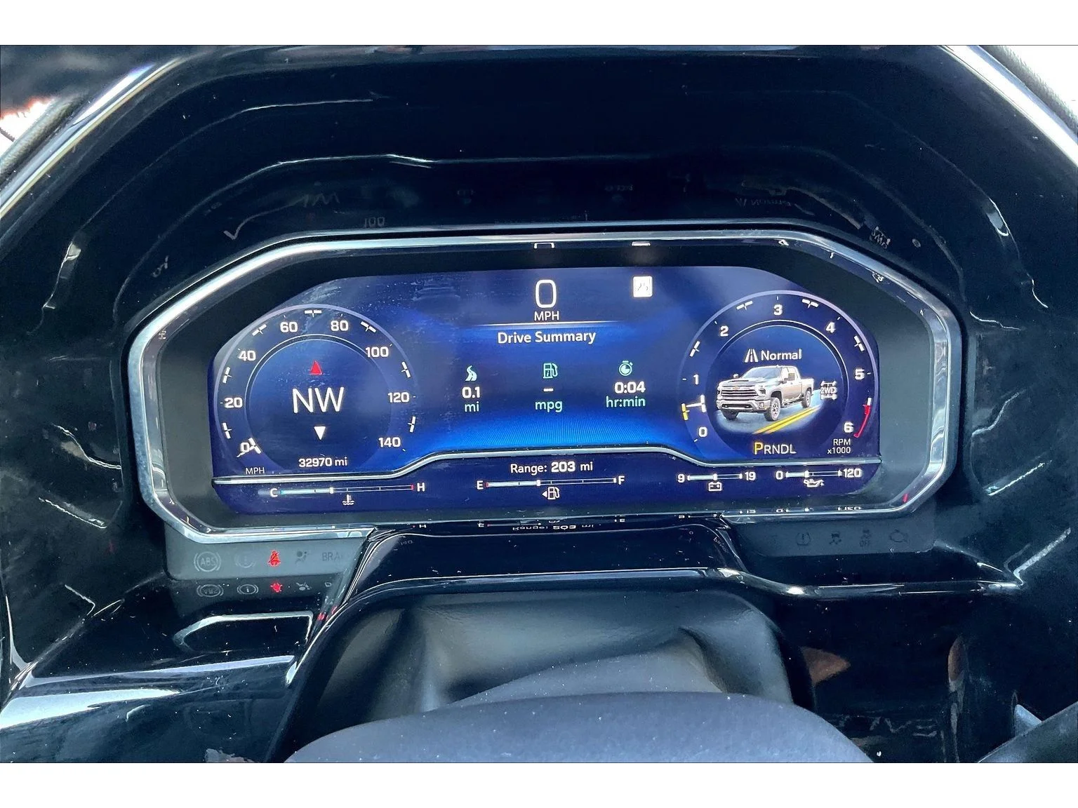 Used 2025 Summit White Chevrolet LT image 13