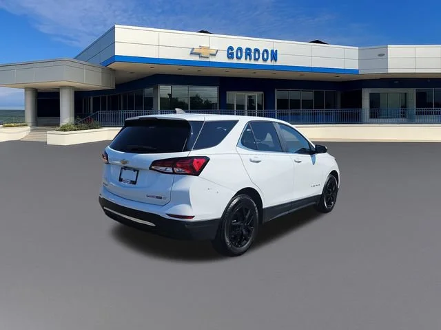 Used 2024 Summit White Chevrolet LT image 5