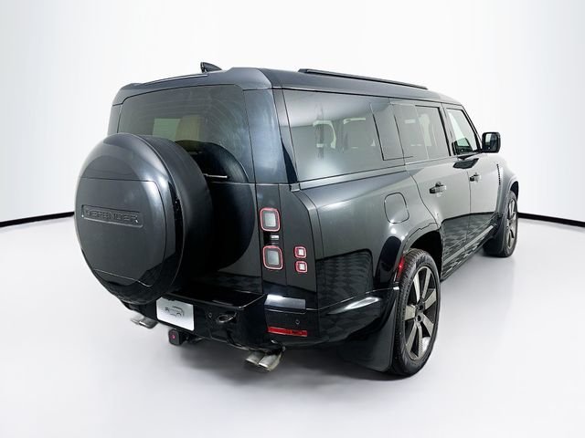 2026 Land Rover Defender V8 - Photo 5