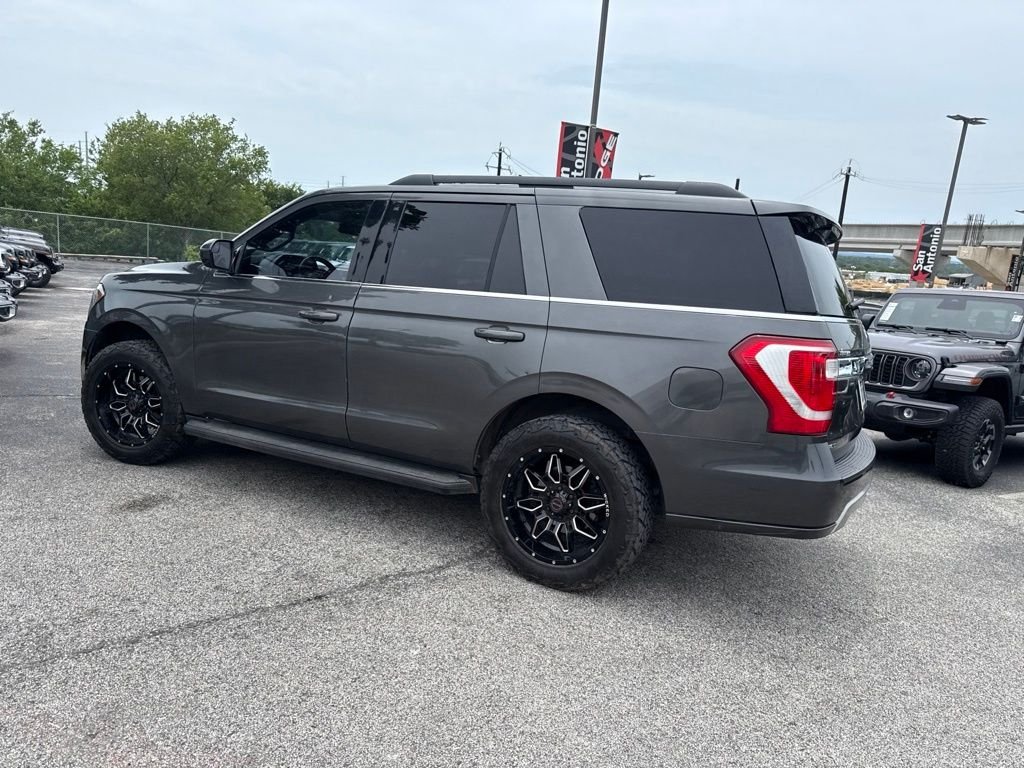 Used 2019 Gray Ford XLT image 15