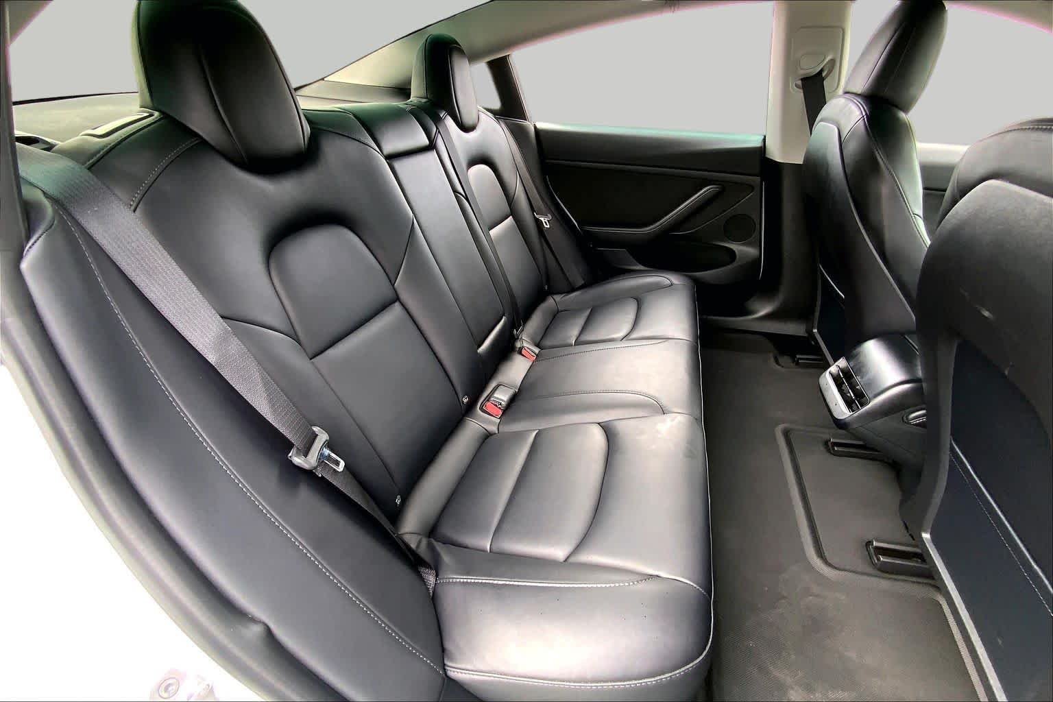 Used 2023 Pearl White Multi-Coat Tesla  image 18