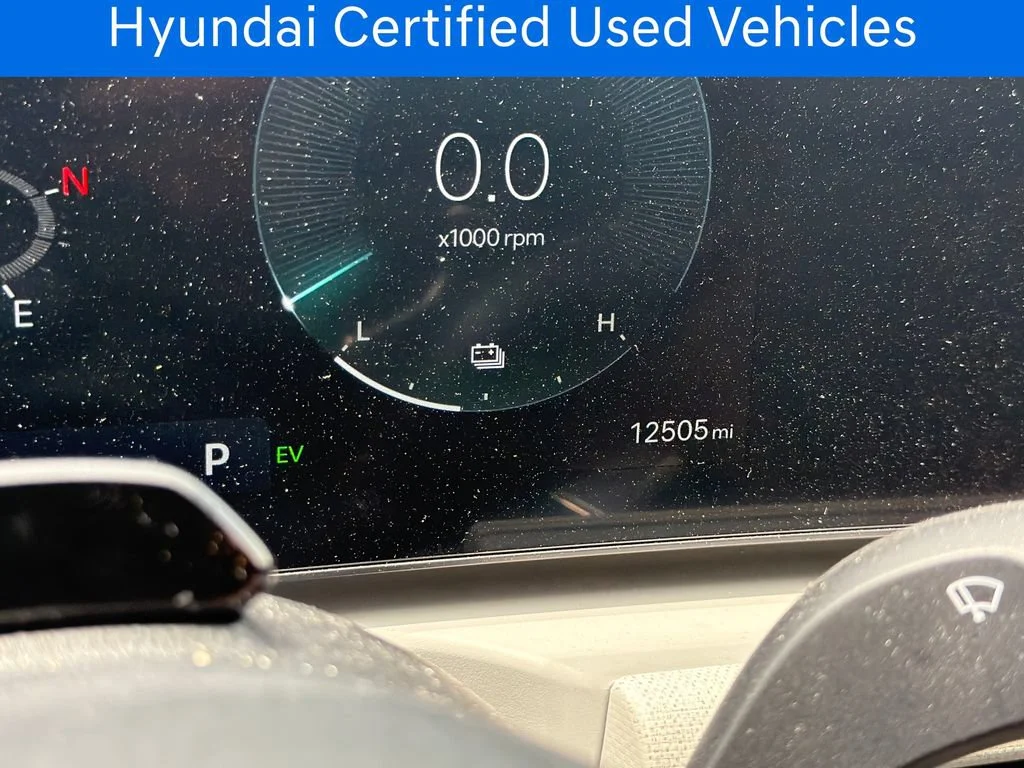 Certified Pre-Owned 2025 Hyundai Tucson Hybrid SEL Convenience