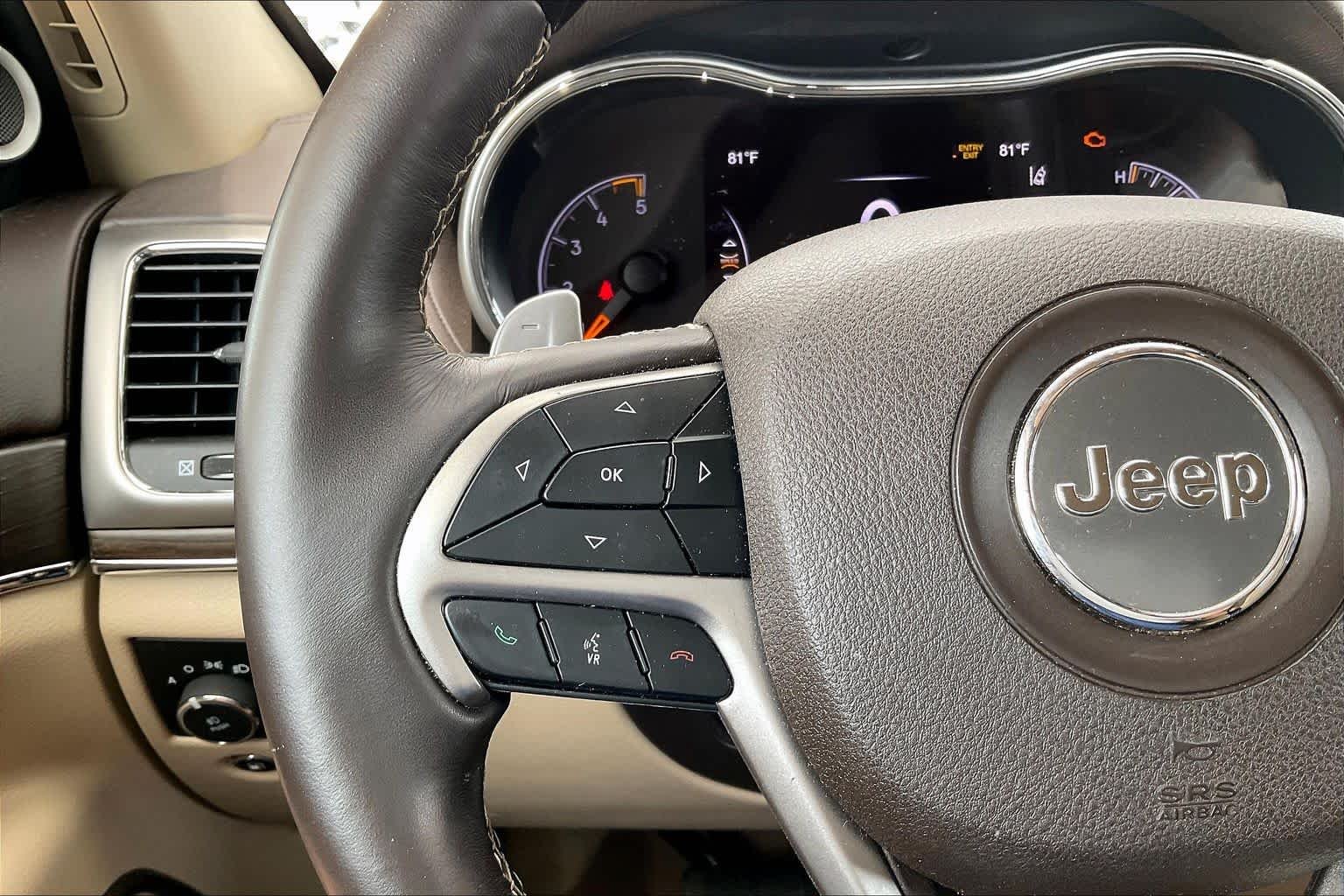 Used 2018 Ivory 3-Coat Jeep Overland image 22