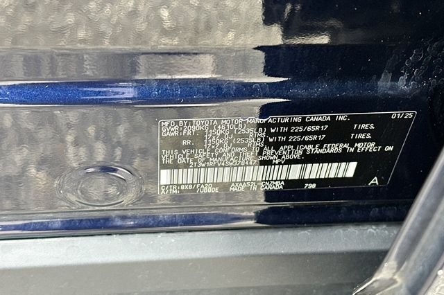 Certified Used 2025  Toyota XLE image 37