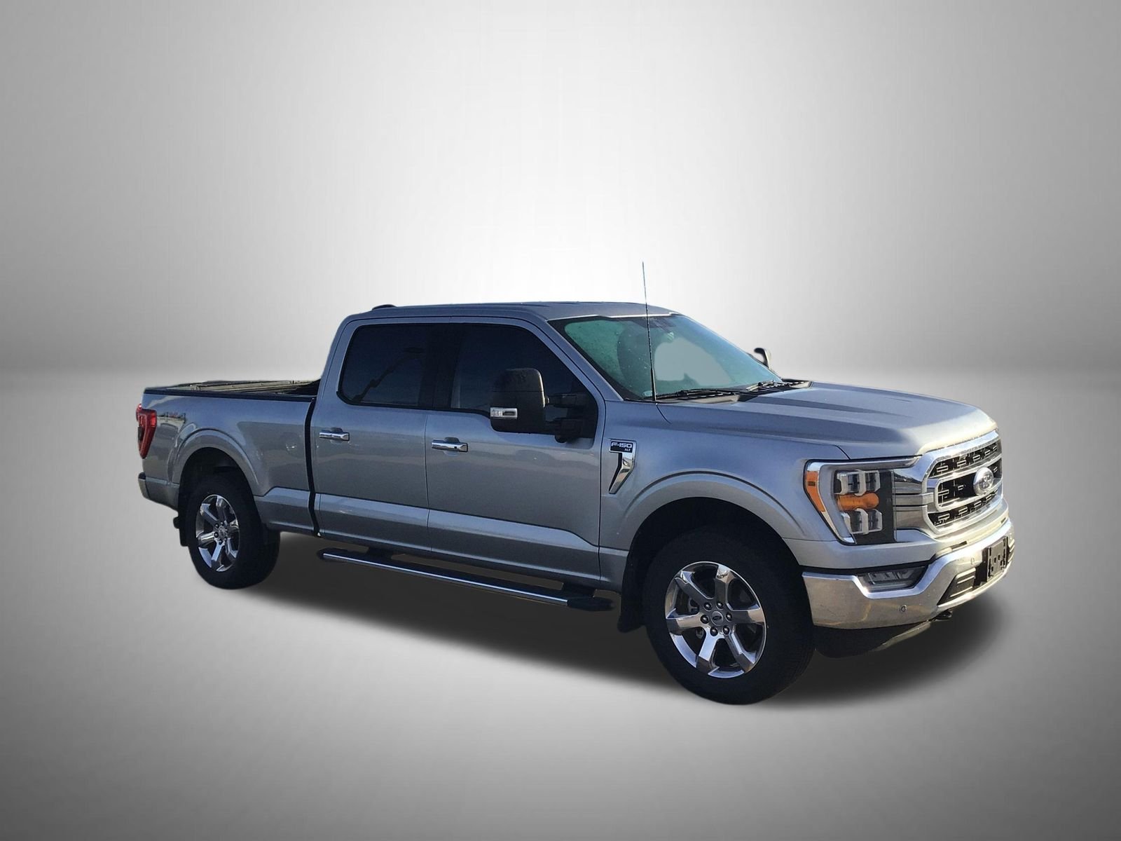 2022 Ford F-150 XLT 4x4 SuperCrew 5-1/2 Box's photo