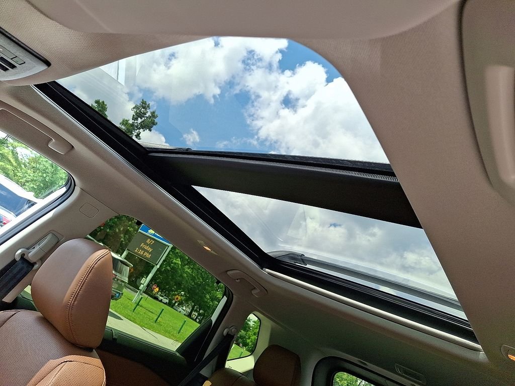 New 2026 Everest White Pearl TriCoat Nissan Platinum image 10
