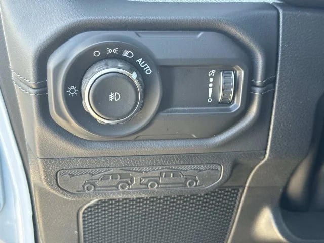 Used 2026 White Jeep Sahara image 34