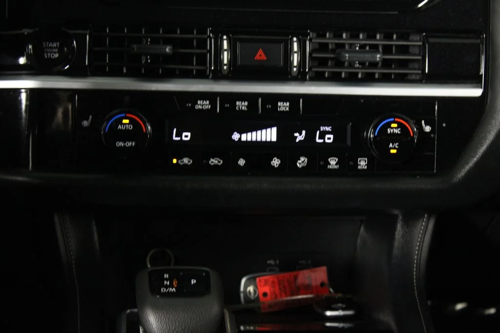 2025 Nissan Pathfinder SV - Photo 23