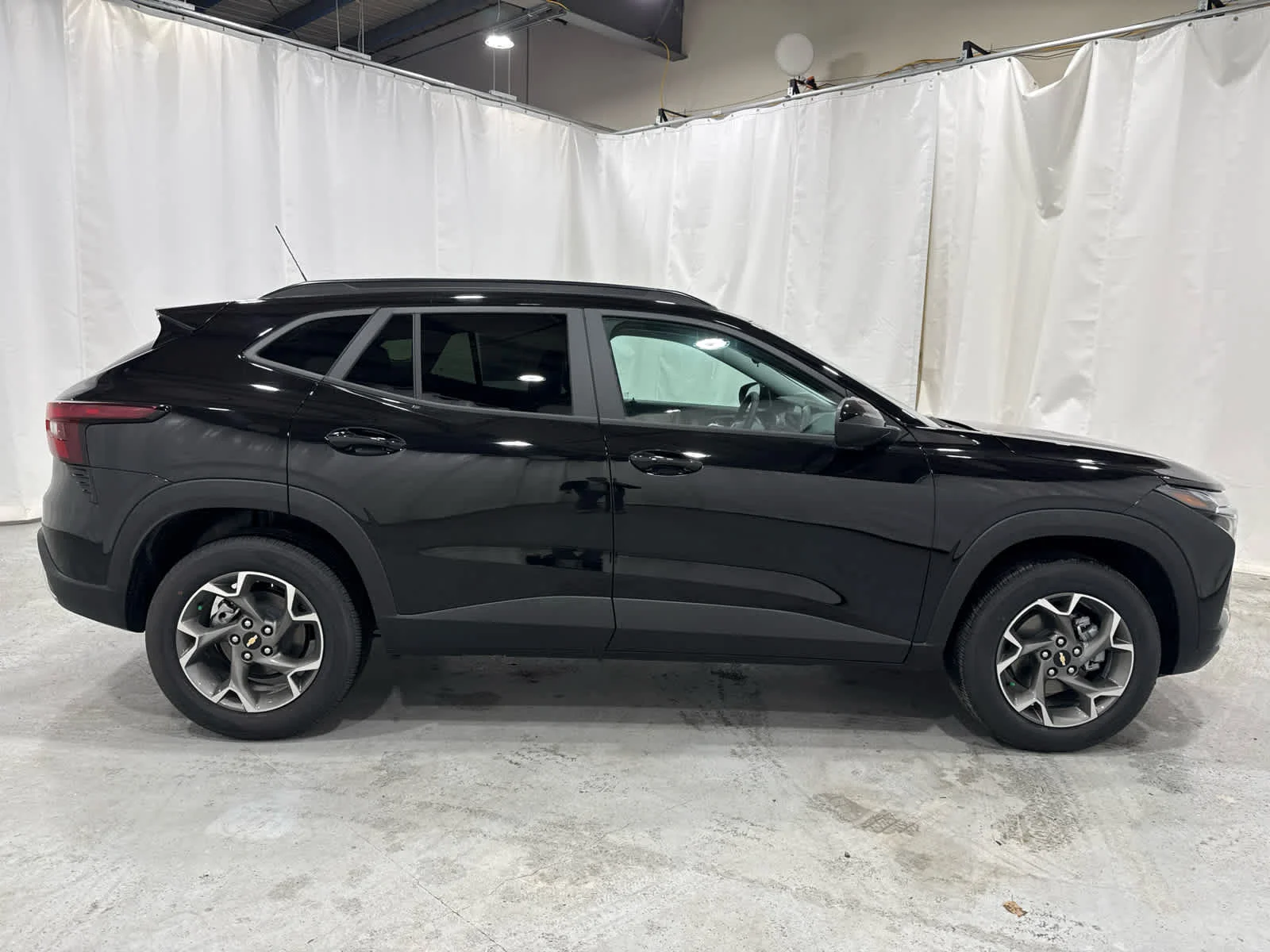 Used 2026 Mosaic Black Metallic Chevrolet LT image 6