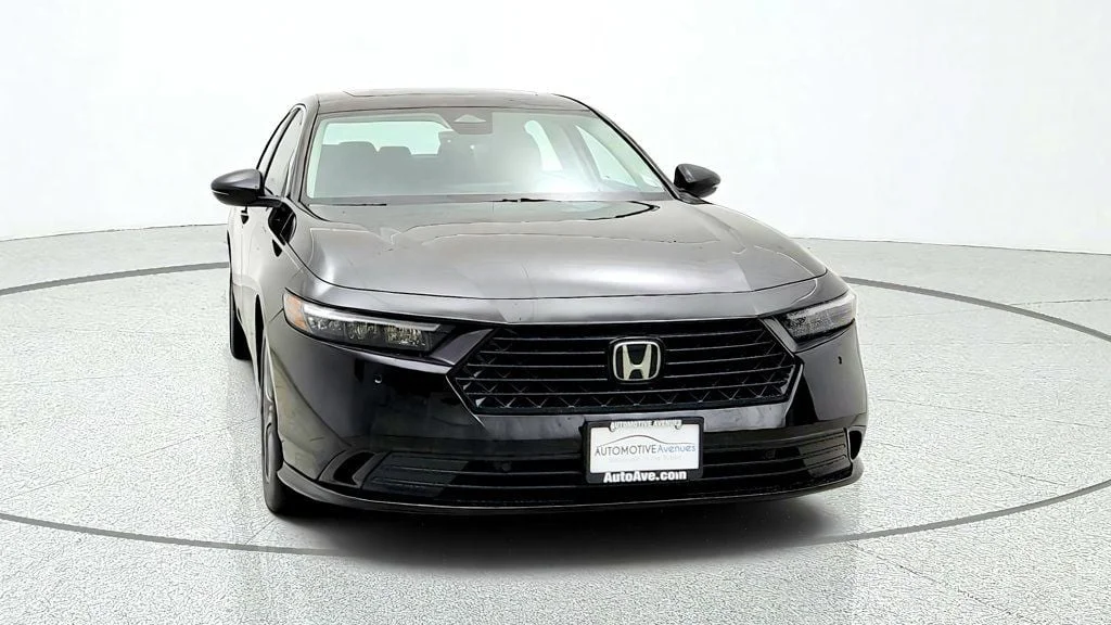 Used 2024 Crystal Black Pearl Honda EX-L Sedan image 2