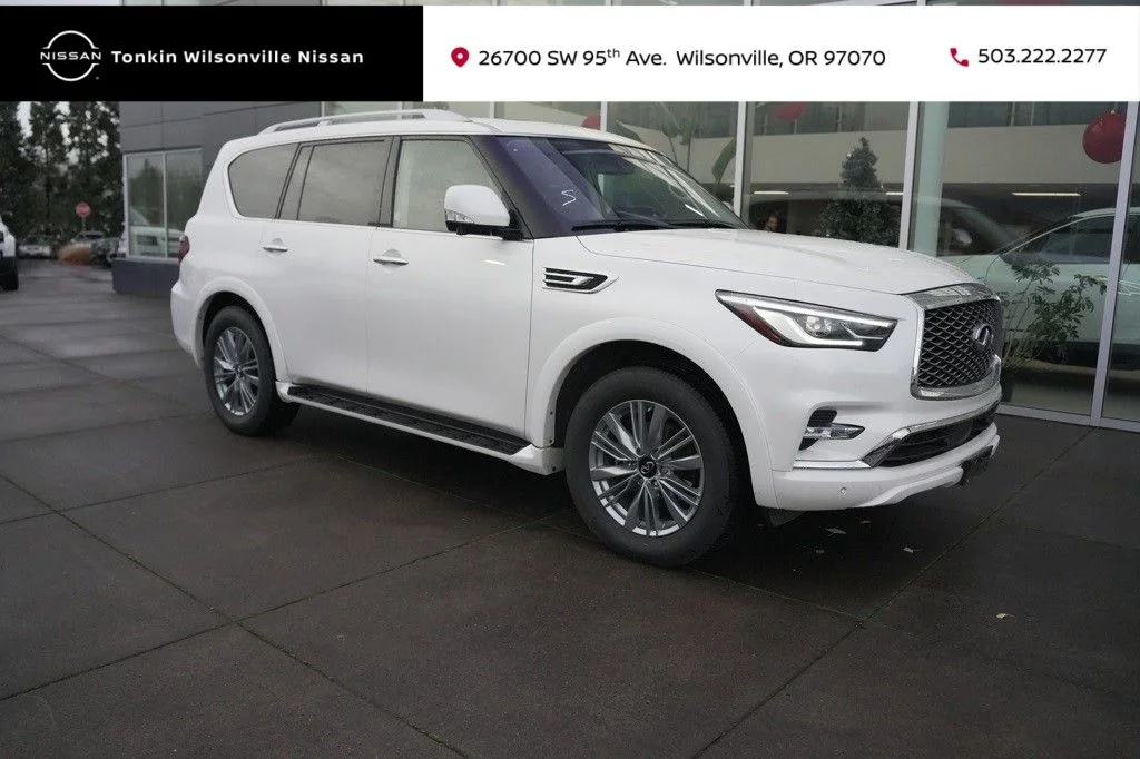 Used 2024 Moonstone White INFINITI LUXE image 1