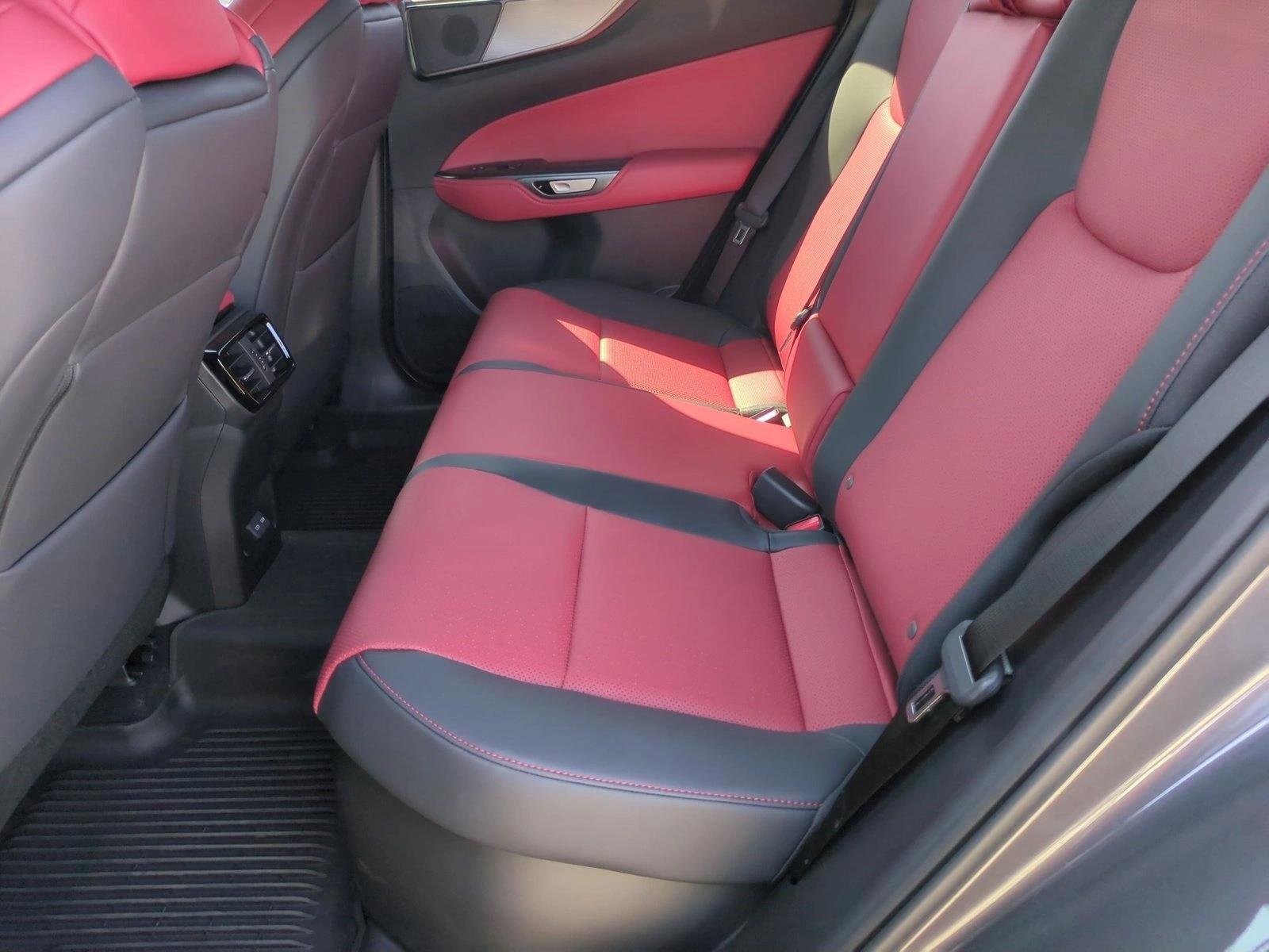 2025 Lexus NX - Photo 15