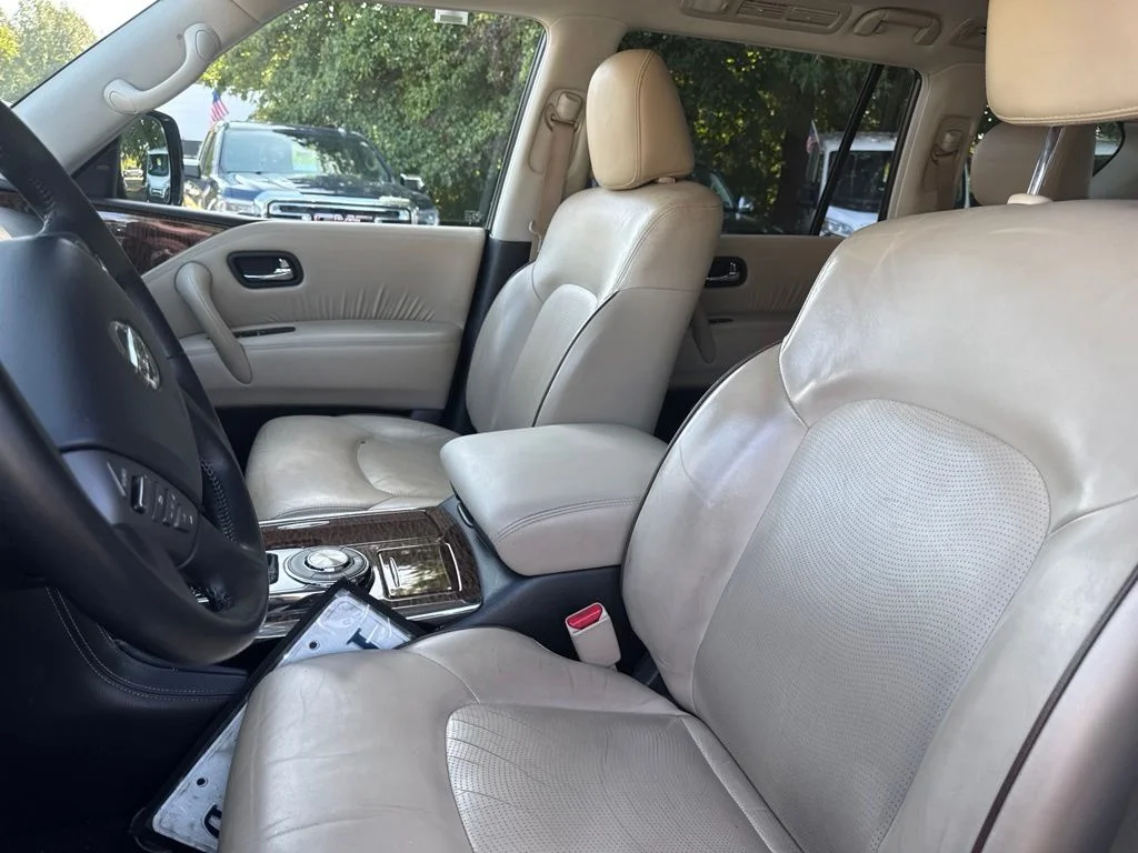 Used 2019 Blue Nissan SL image 11