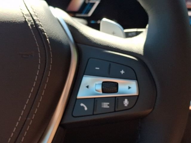 New 2026 Tanzanite Blue II Metallic BMW xDrive40i image 18
