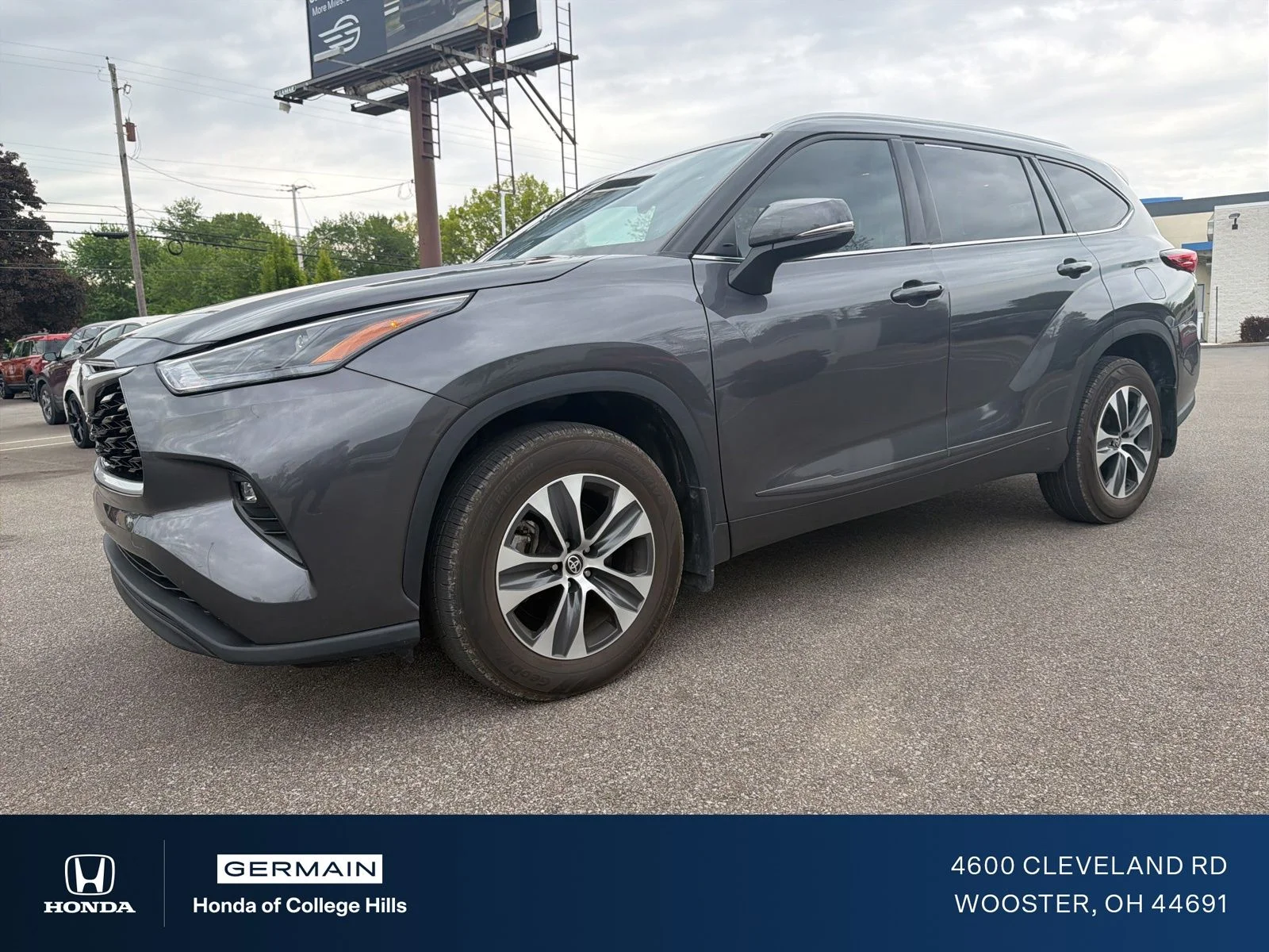 2022 Toyota Highlander XLE 4x4 V6's photo