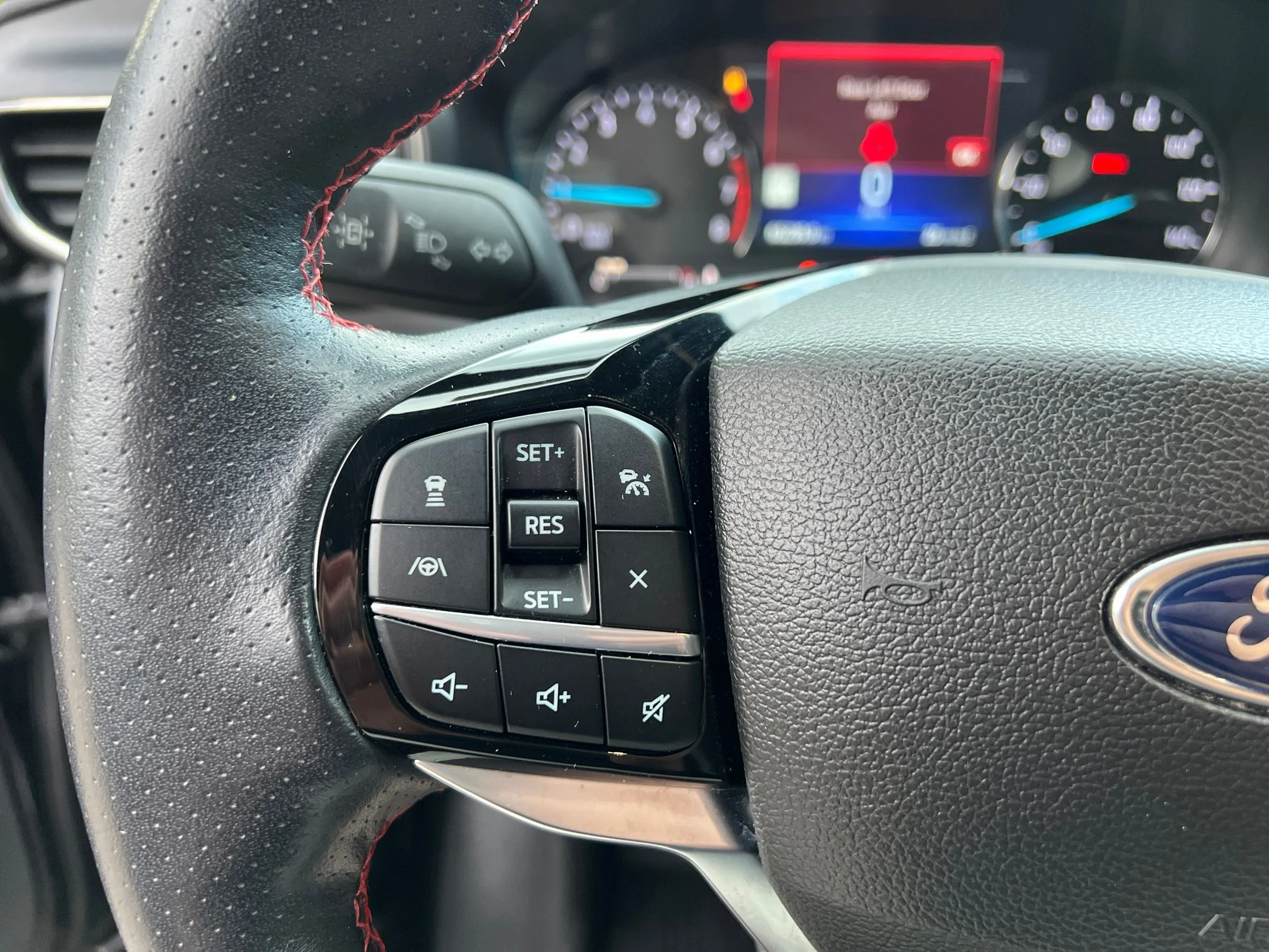 Used 2023 Black Ford ST-Line image 30