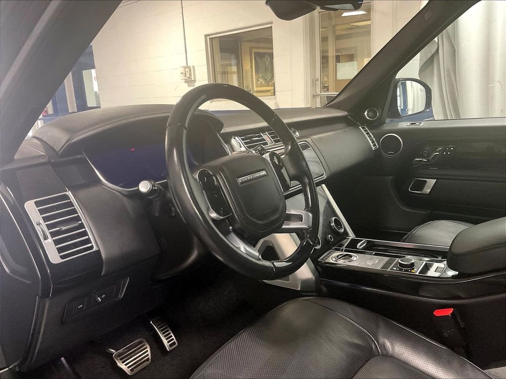 Used 2021 Black Land Rover Westminster image 8