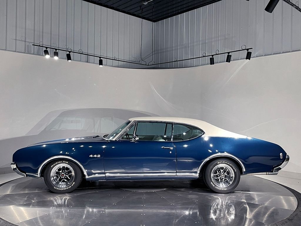 Used 1968  Oldsmobile Supreme image 8