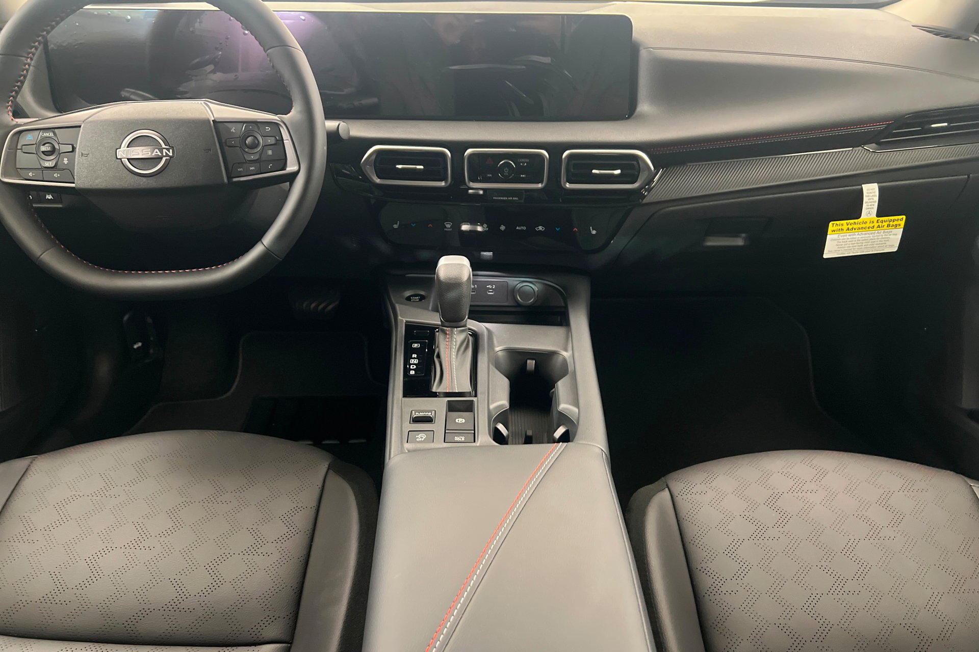New 2026 Atlantic Gray Metallic / Super Black Two-tone Nissan SR image 14