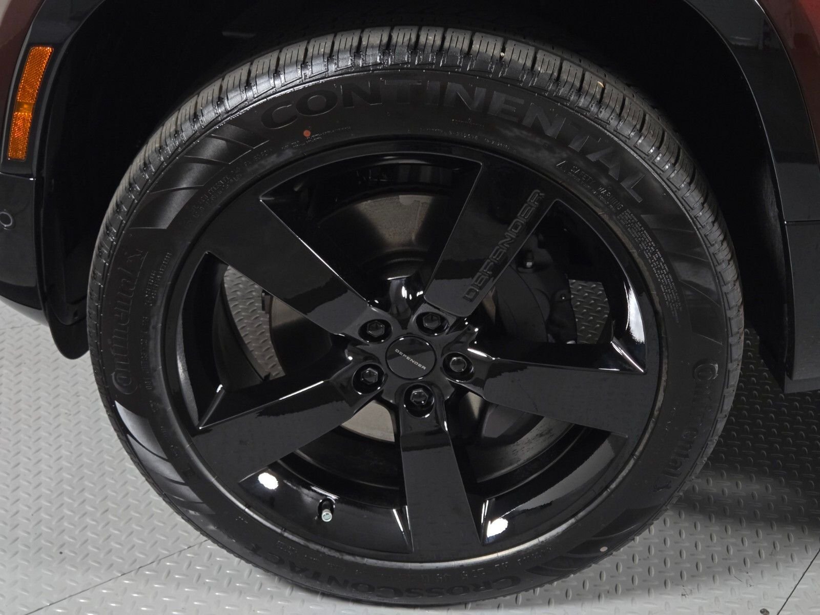 New 2026 Sedona Red Land Rover X-Dynamic SE image 9