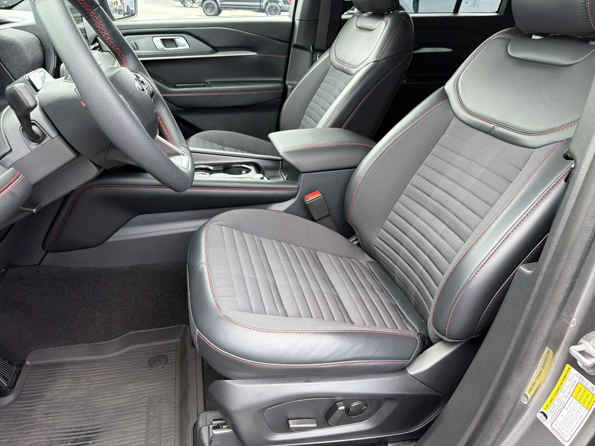 Certified Used 2025 Gray Metallic Ford ST-Line image 21